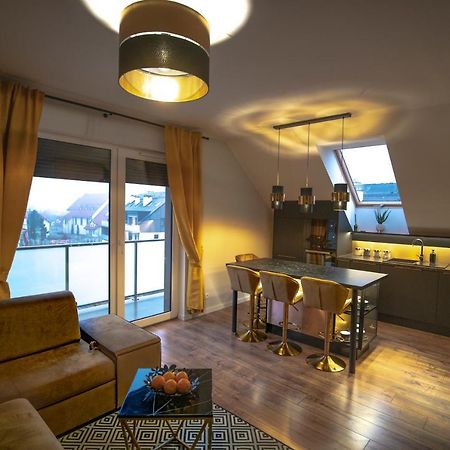 Apartament W Cieplicach Gold Jelenia Gora Luaran gambar