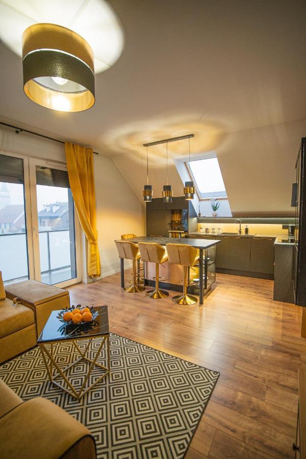 Apartament W Cieplicach Gold Jelenia Gora Luaran gambar